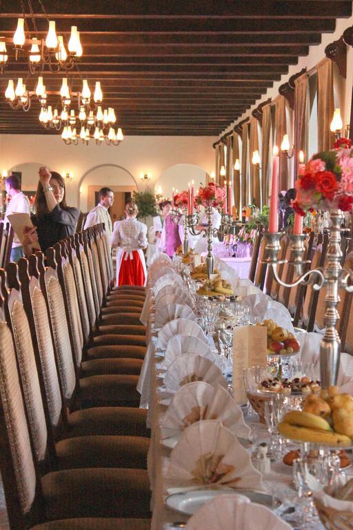 Hotel Medieval Alba Iulia Bagian luar foto