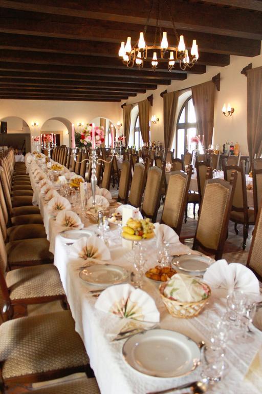 Hotel Medieval Alba Iulia Bagian luar foto